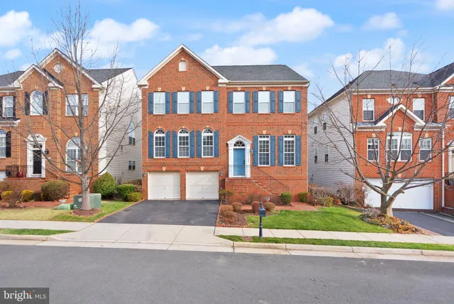 $1,200,000 | 7204 Gray Heights Court, Alexandria, VA 22315