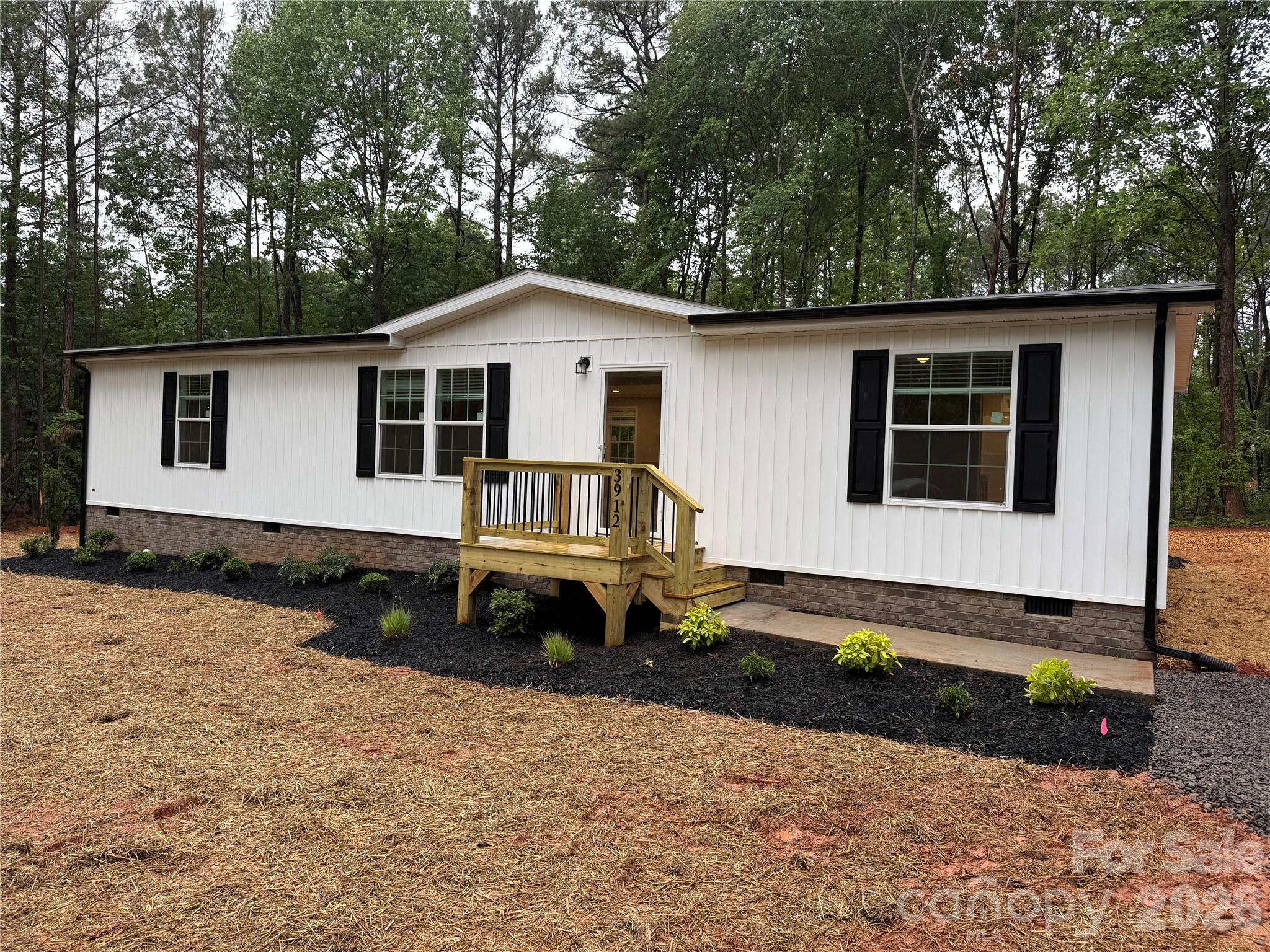 3912 Scott Road Morganton, NC 28655 - Photo 17 of 18