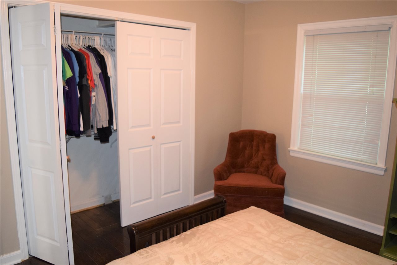 3308 West Torquay Road Muncie, IN 47304 - Photo 9 of 26