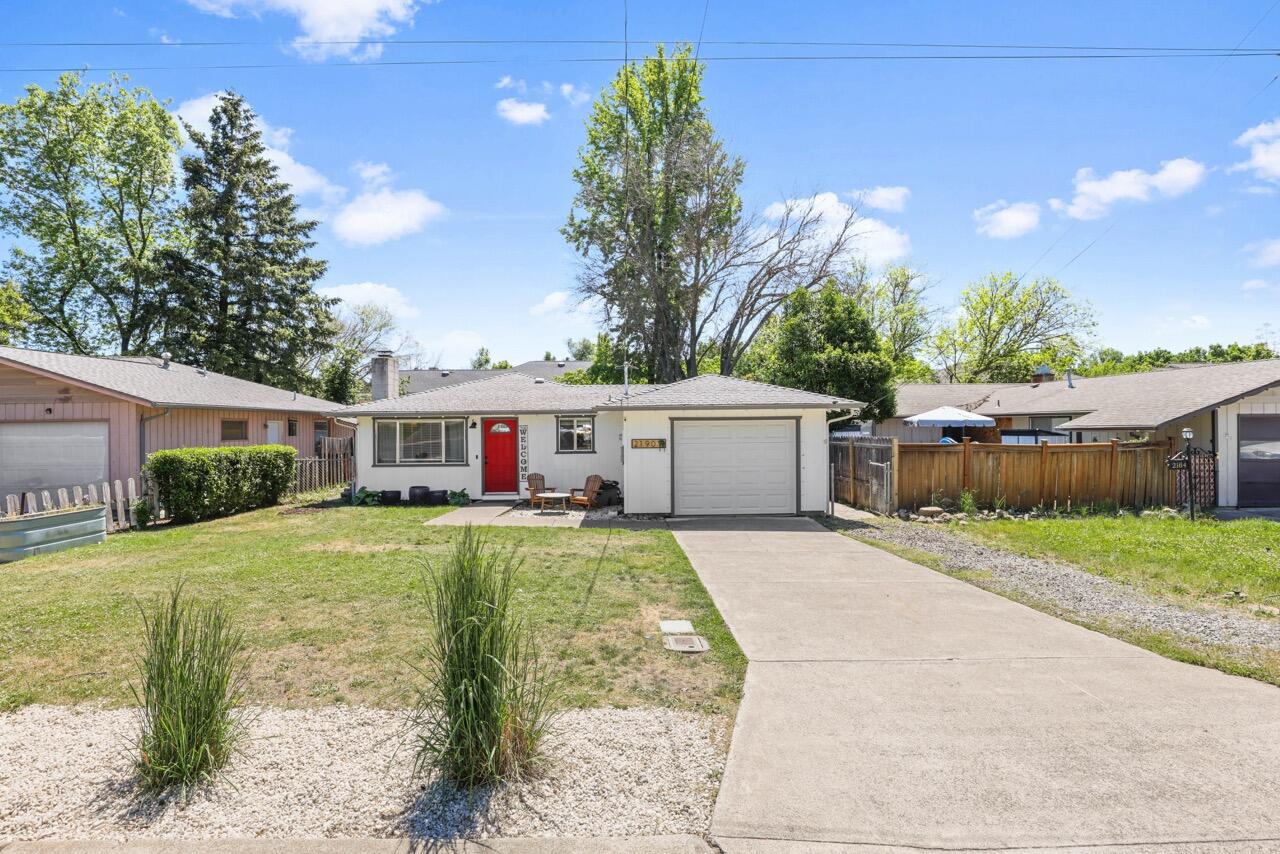 2190 Crestbrook Road Medford, OR 97504 - Photo 1 of 21 Gallery Image 1