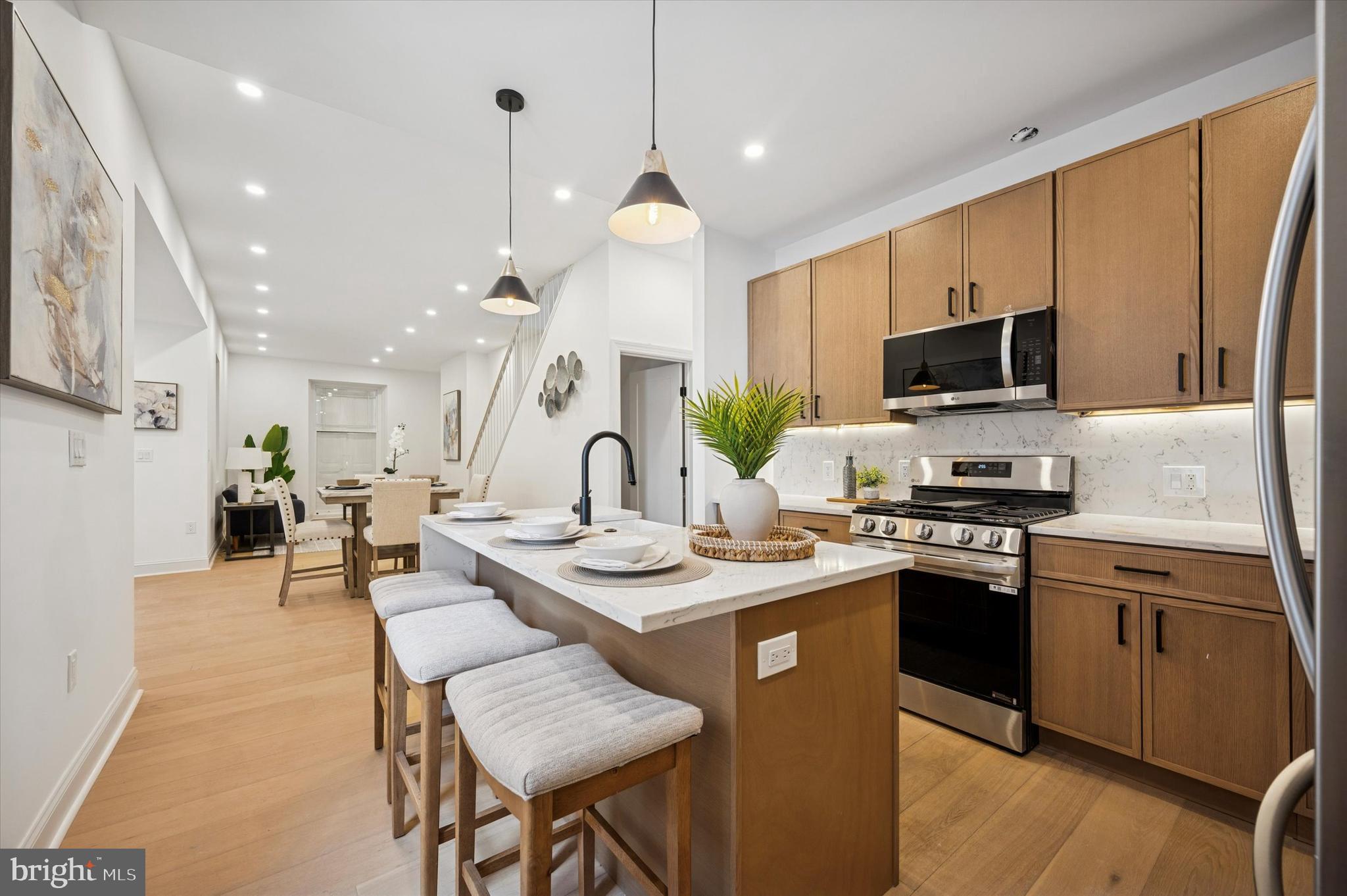 240 Earlham Terrace Philadelphia, PA 19144 - Photo 11 of 25