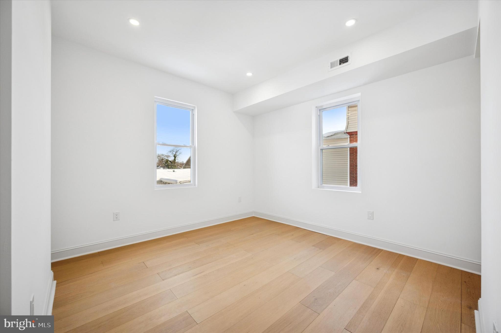 240 Earlham Terrace Philadelphia, PA 19144 - Photo 12 of 25