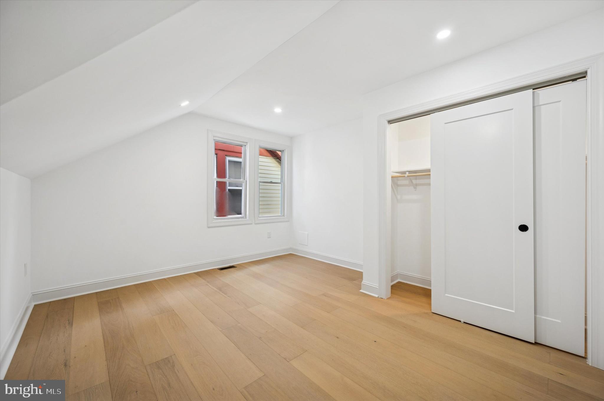 240 Earlham Terrace Philadelphia, PA 19144 - Photo 19 of 25