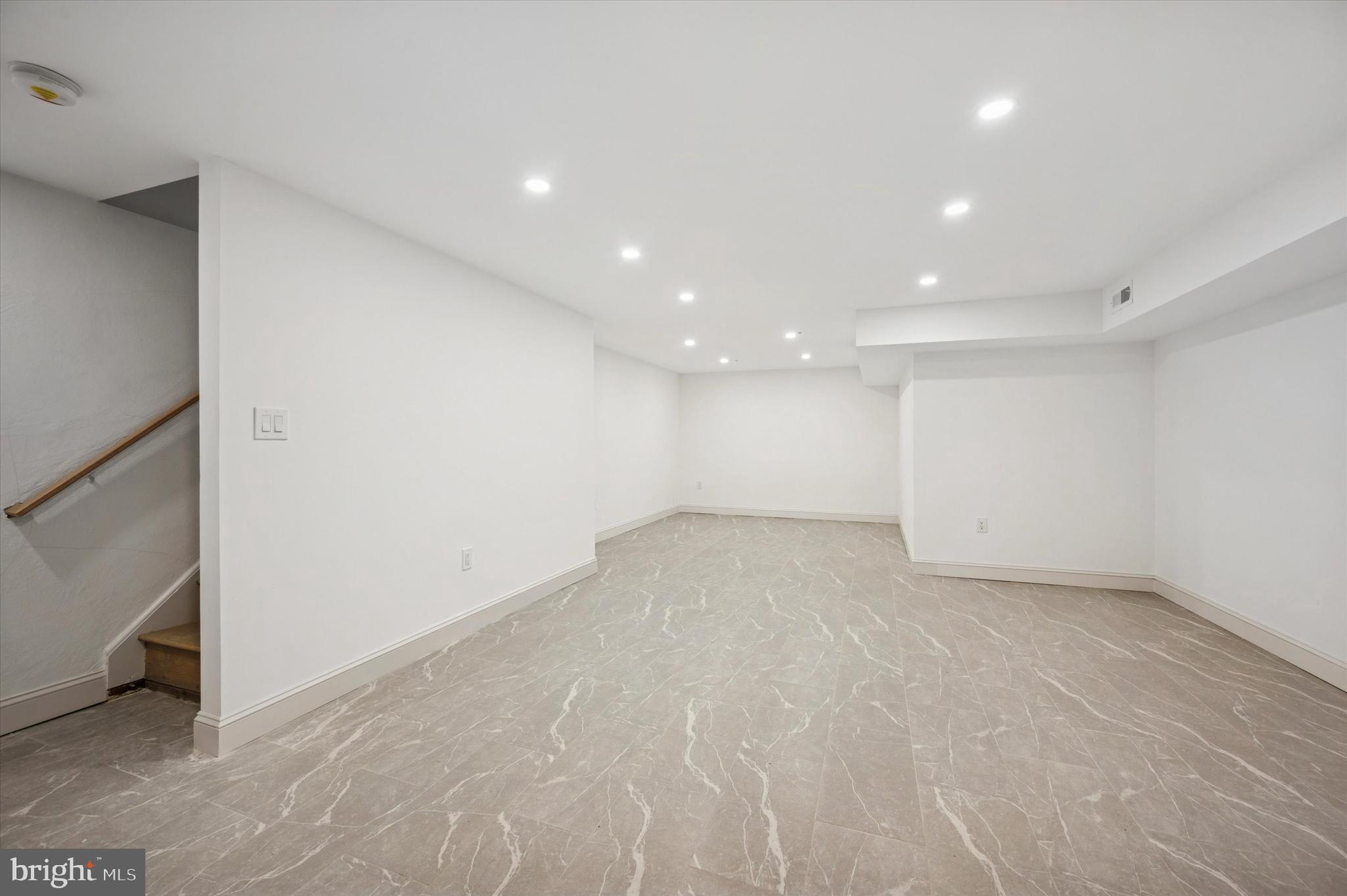 240 Earlham Terrace Philadelphia, PA 19144 - Photo 24 of 25