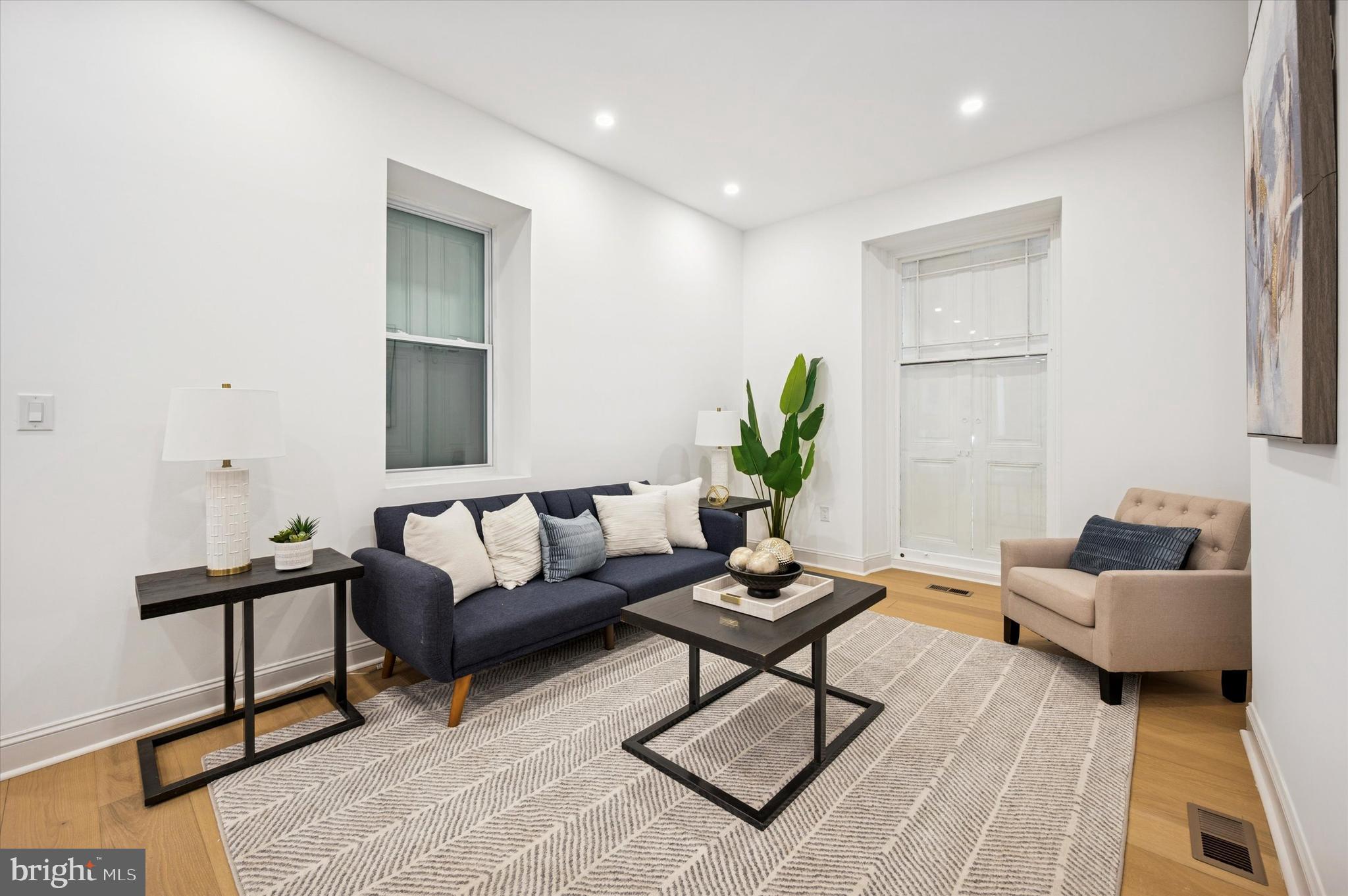 240 Earlham Terrace Philadelphia, PA 19144 - Photo 3 of 25