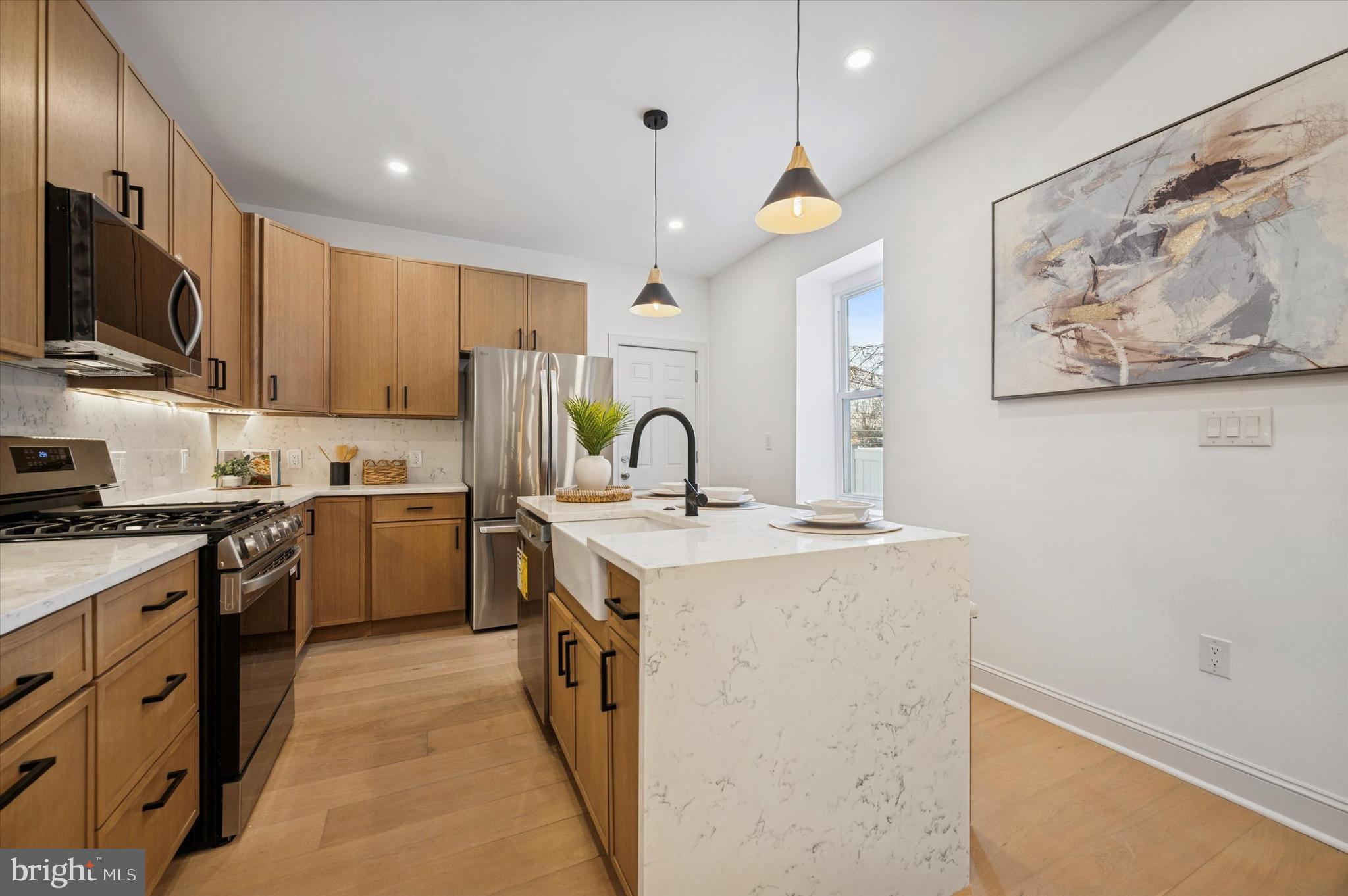 240 Earlham Terrace Philadelphia, PA 19144 - Photo 10 of 25