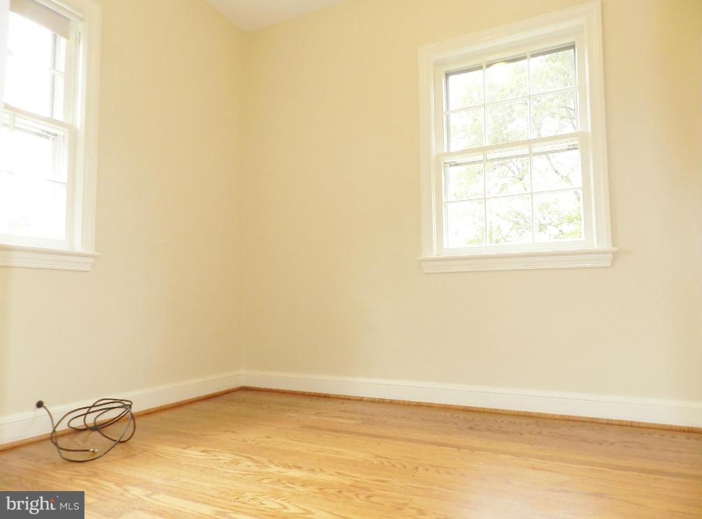9926 Rogart Road Silver Spring, MD 20901 - Photo 20 of 30 Bedroom