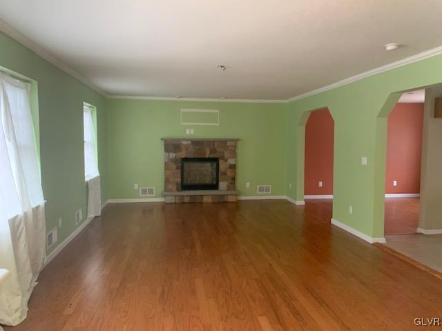 731 Edgewood Road Tobyhanna, PA 18466 - Photo 3 of 17 Living Room