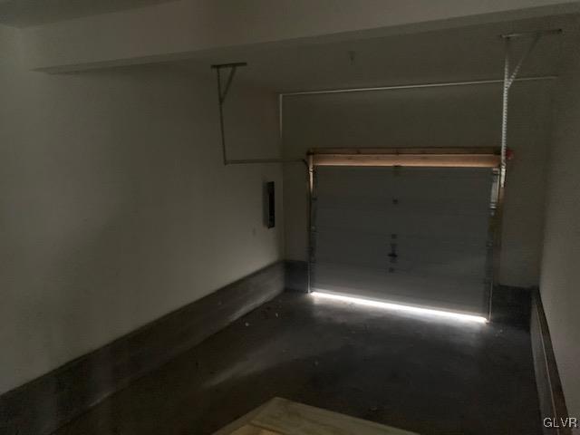 731 Edgewood Road Tobyhanna, PA 18466 - Photo 8 of 17 Garage