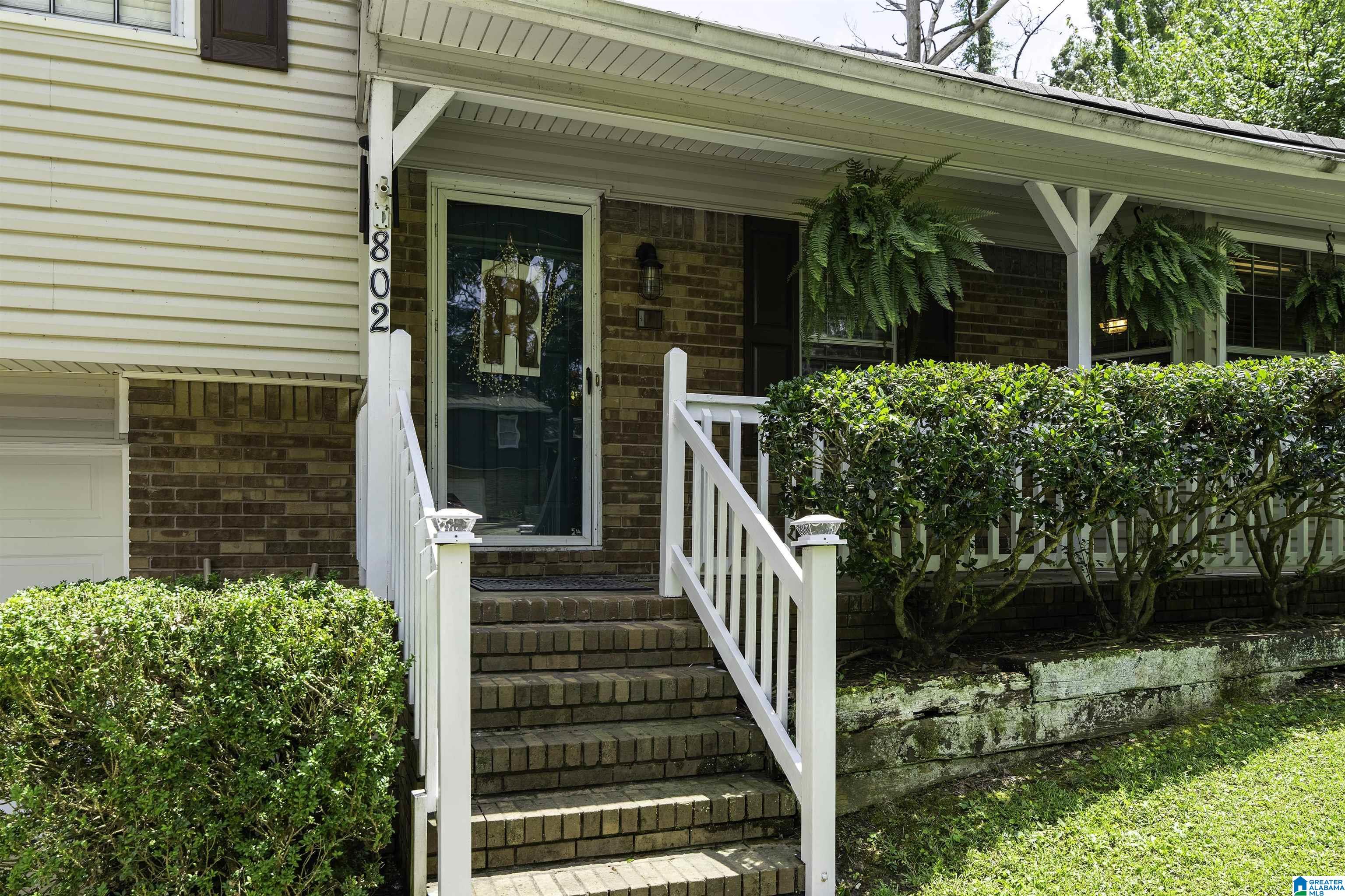 802 6th Avenue Southwest Alabaster, AL 35007 - Photo 2 of 27