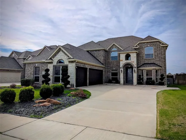 $4,300 | 7147 Playa Nte. Drive, Grand Prairie, TX 75054