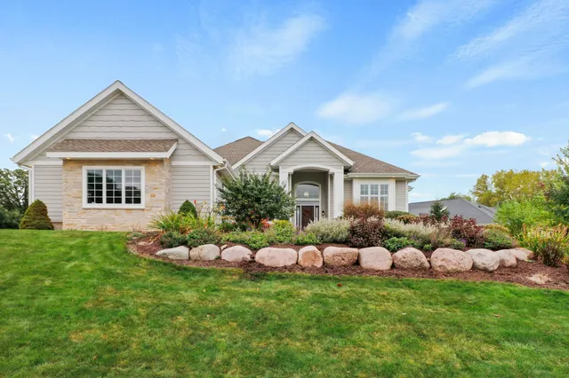 $1,275,000 | 9801 Shadow Ridge Trail, Middleton, WI 53562