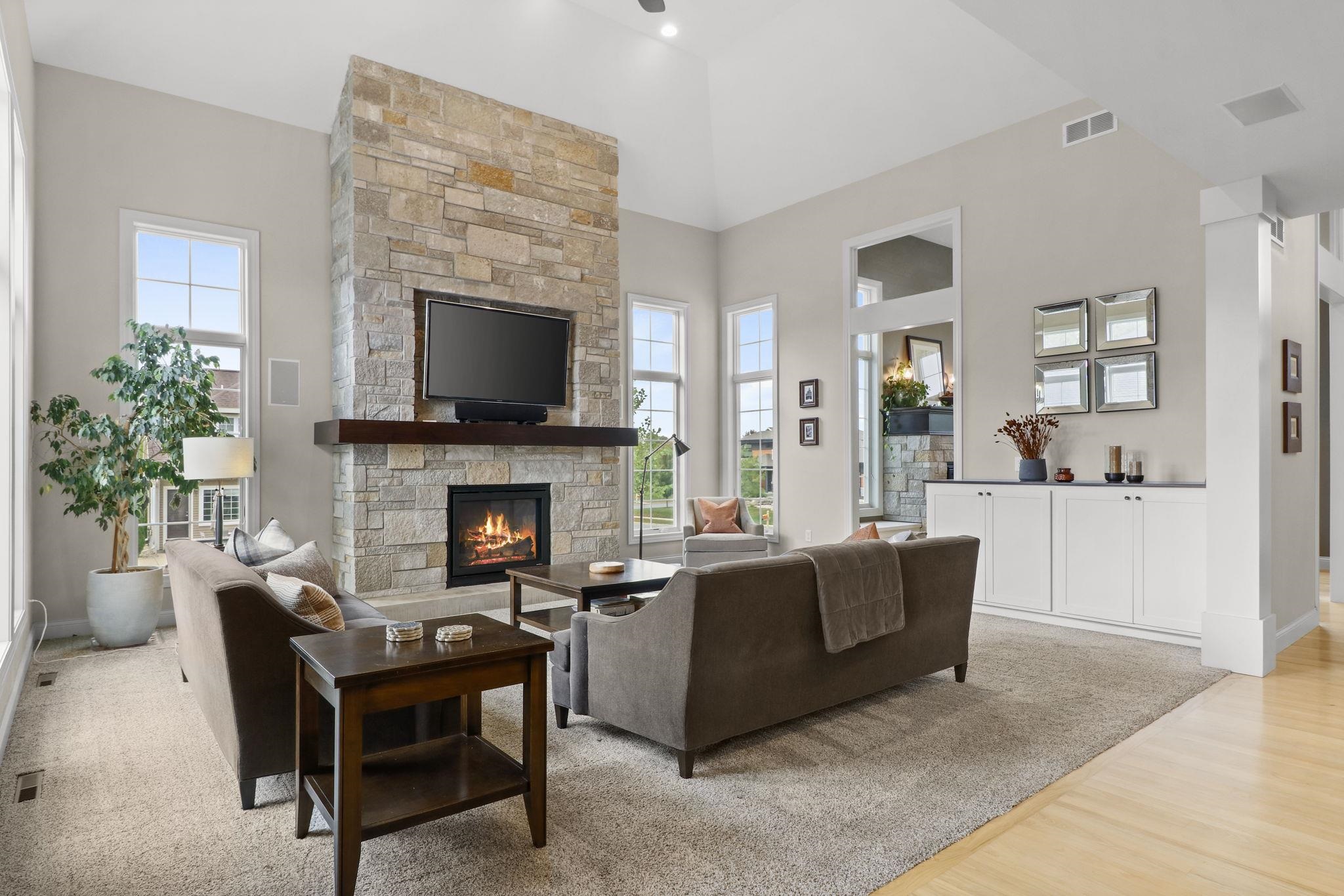 9801 Shadow Ridge Trail Middleton, WI 53562 - Photo 3 of 34