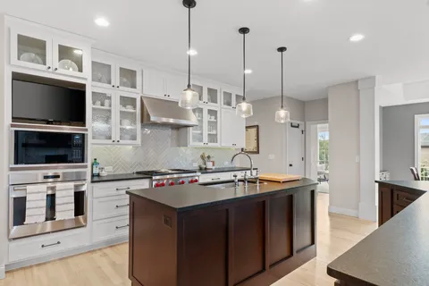 $1,275,000 | 9801 Shadow Ridge Trail, Middleton, WI 53562