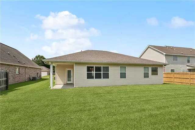 $2,050 | 768 Solomon Drive, Covington, LA 70433