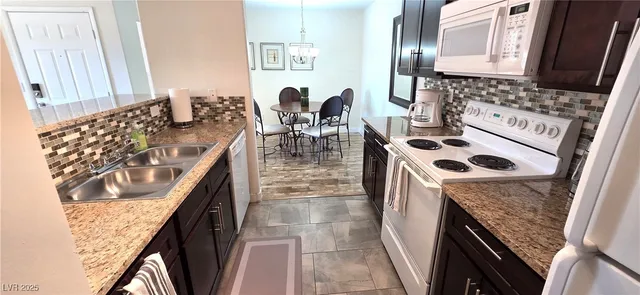 $1,600 | 2300 East Silverado Ranch Boulevard, Unit 2006, Las Vegas, NV 89183