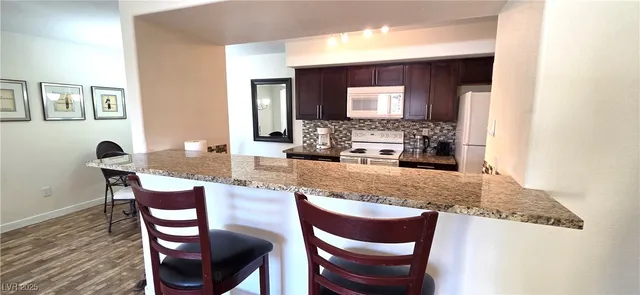 $1,600 | 2300 East Silverado Ranch Boulevard, Unit 2006, Las Vegas, NV 89183