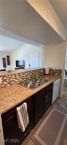 $1,600 | 2300 East Silverado Ranch Boulevard, Unit 2006, Las Vegas, NV 89183