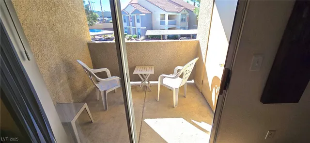 $1,600 | 2300 East Silverado Ranch Boulevard, Unit 2006, Las Vegas, NV 89183