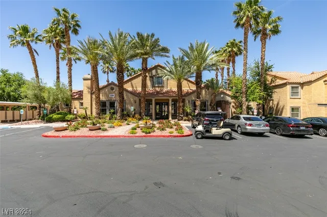 $1,600 | 2300 East Silverado Ranch Boulevard, Unit 2006, Las Vegas, NV 89183