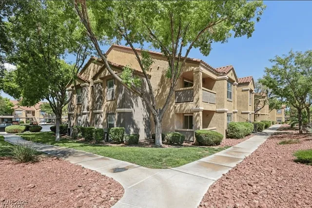 $1,600 | 2300 East Silverado Ranch Boulevard, Unit 2006, Las Vegas, NV 89183