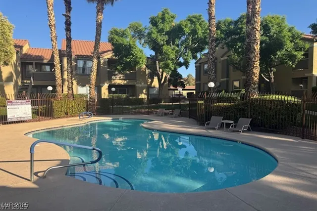 $1,600 | 2300 East Silverado Ranch Boulevard, Unit 2006, Las Vegas, NV 89183