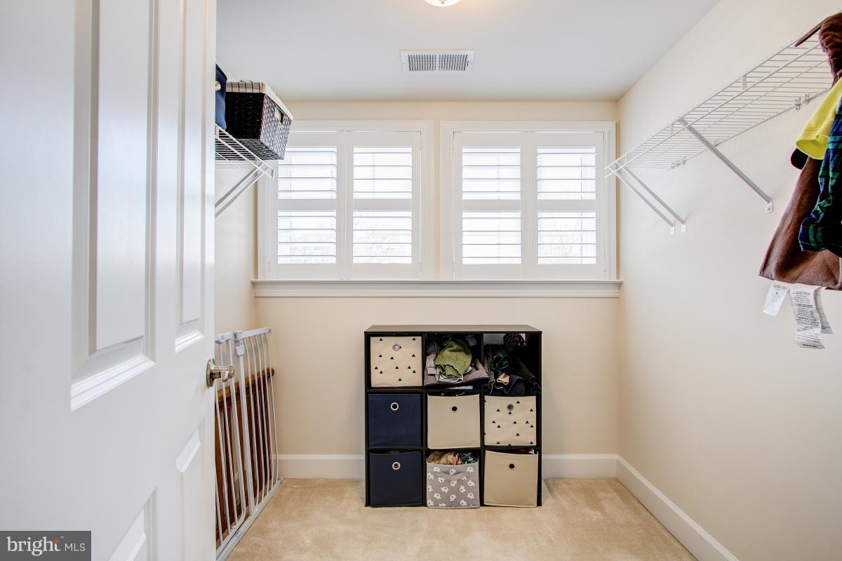 8391 Edward Carr Court Springfield, VA 22153 - Photo 38 of 67 2nd bedroom suite w/full bath and walk-in closet