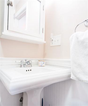 55 Thatcher Street, Unit 1 Brookline, MA 02446 - Photo 7 of 9