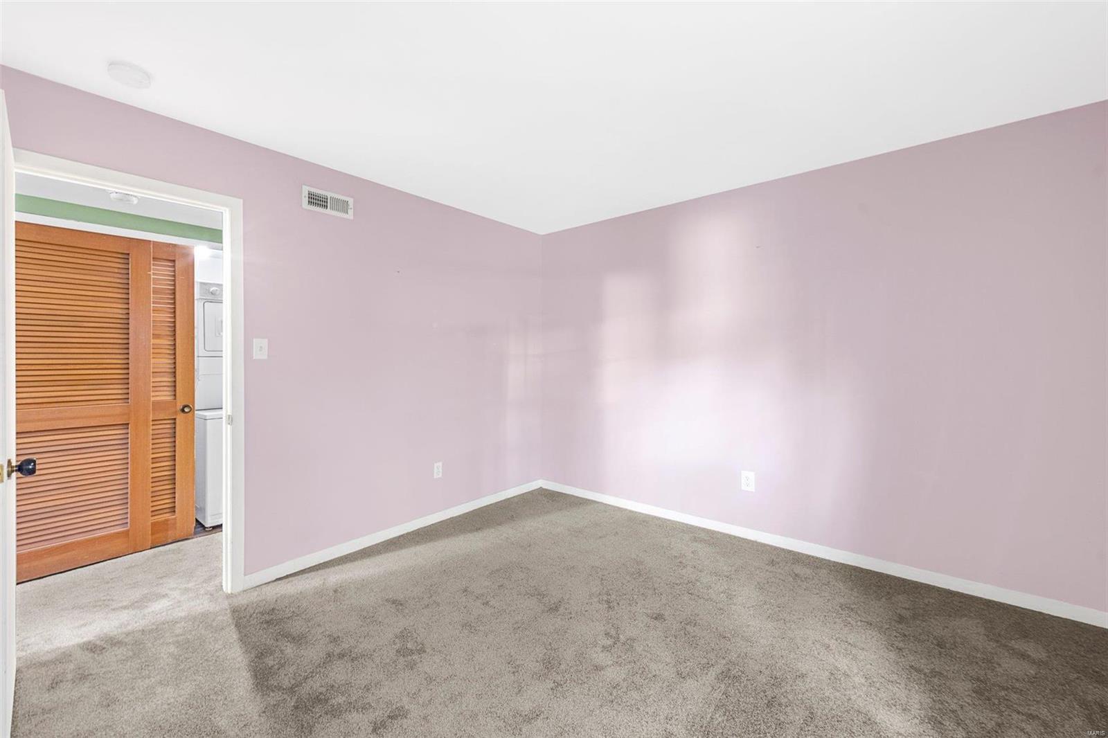 717 Ridgeside Drive, Unit D Ballwin, MO 63021 - Photo 13 of 27