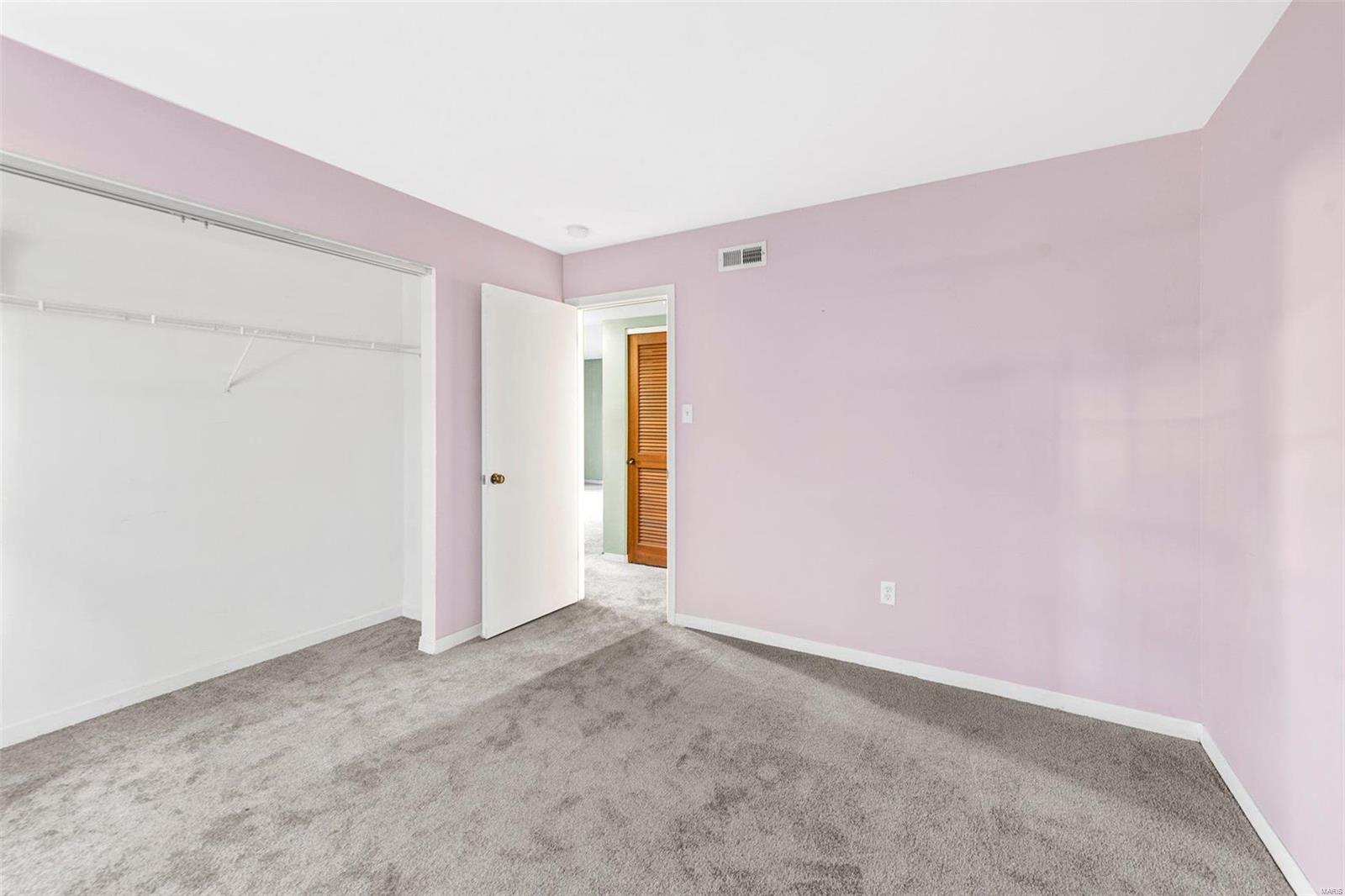 717 Ridgeside Drive, Unit D Ballwin, MO 63021 - Photo 14 of 27