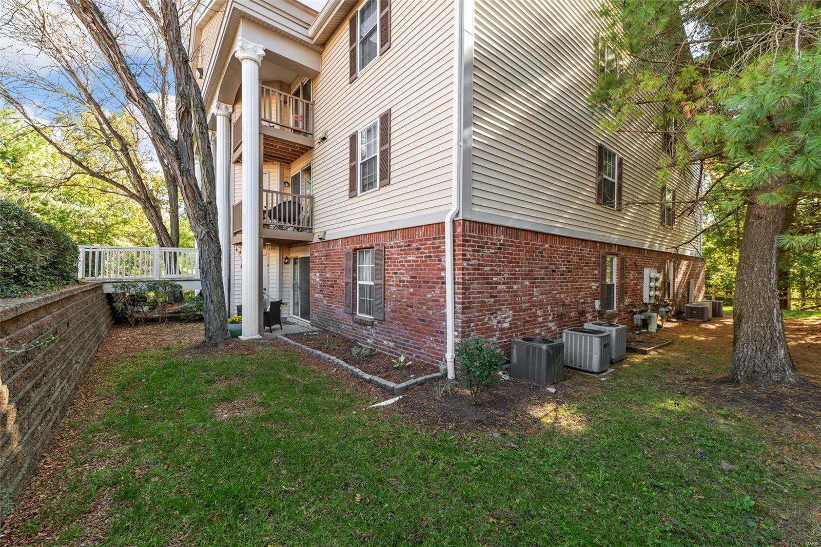 717 Ridgeside Drive, Unit D Ballwin, MO 63021 - Photo 22 of 27