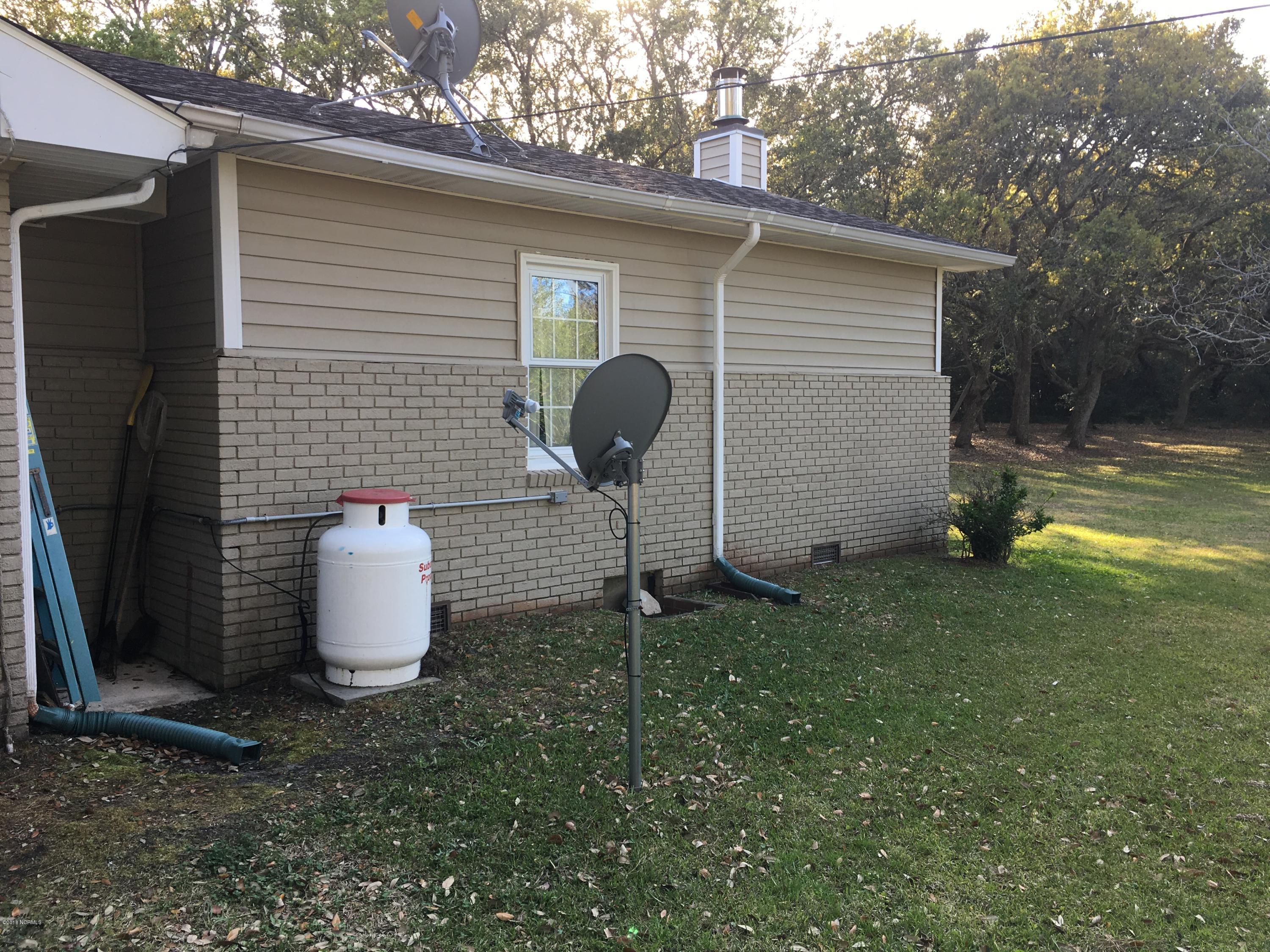 245 Core Sound Loop Road Atlantic, NC 28511 - Photo 15 of 59 Side of House