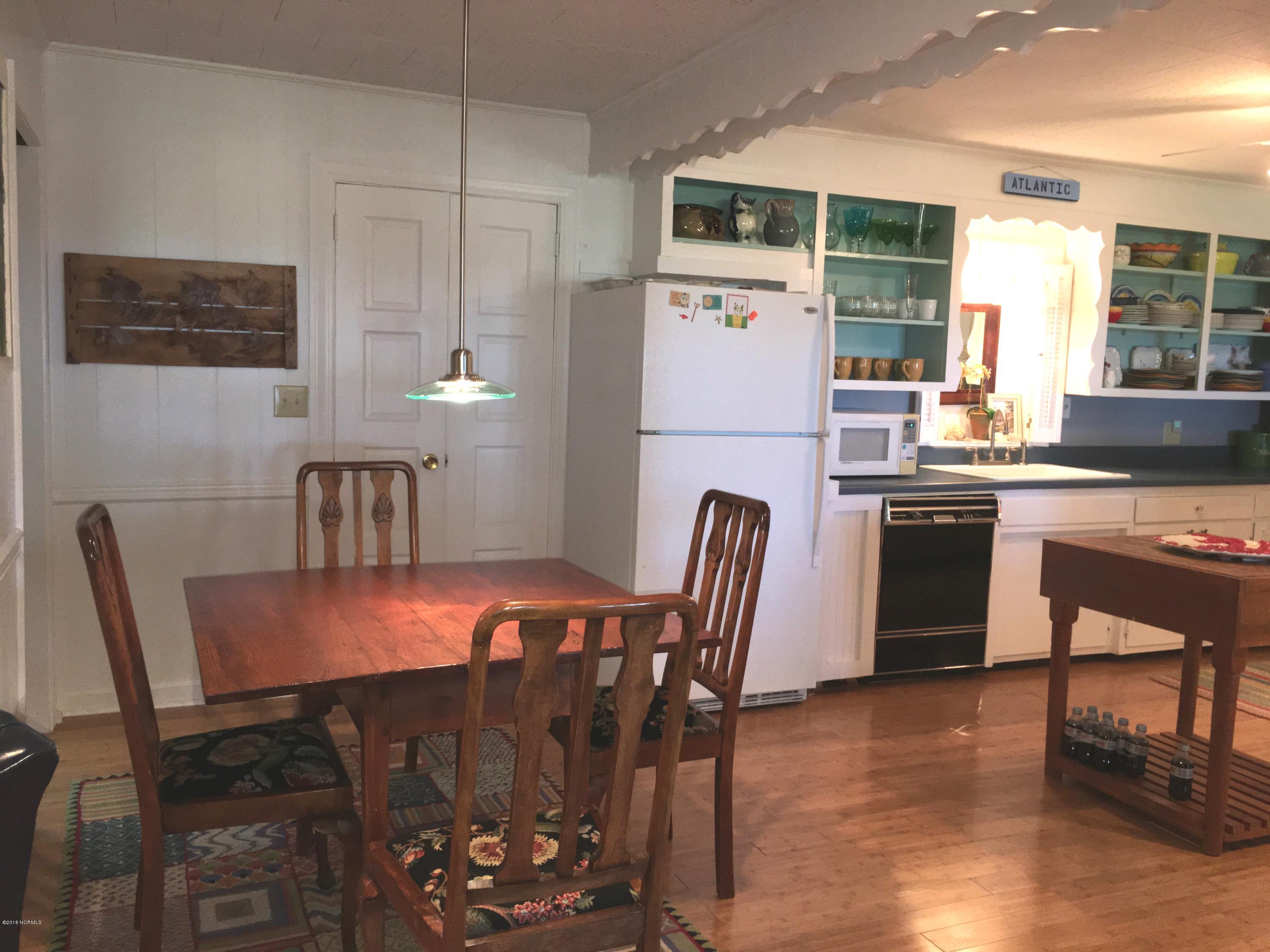 245 Core Sound Loop Road Atlantic, NC 28511 - Photo 27 of 59 Breakfast area