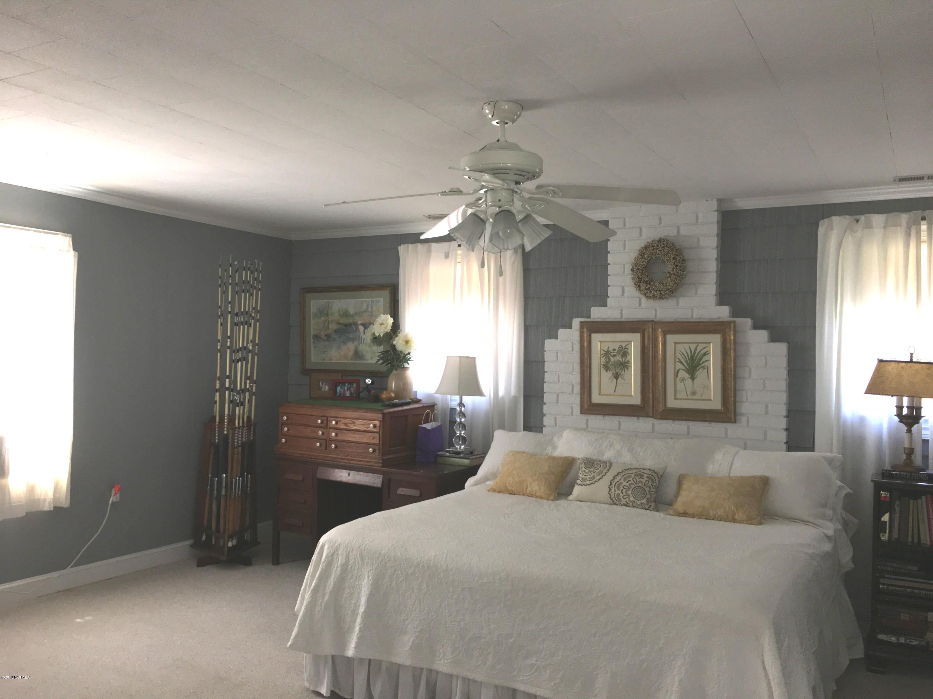 245 Core Sound Loop Road Atlantic, NC 28511 - Photo 46 of 59 Den