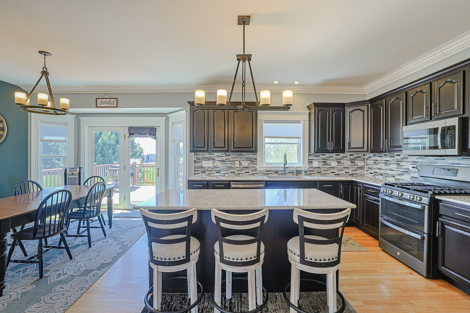 8317 Appaloosa Lane Spring Grove, IL 60081 - Photo 9 of 33