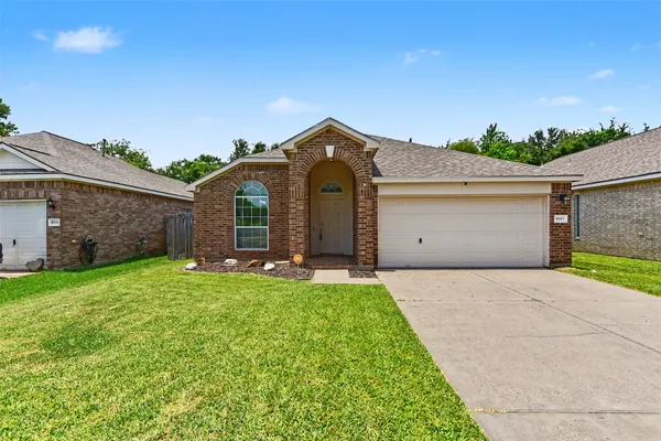 $225,000 | 8603 West Highlands Crossing, Highlands, TX 77562