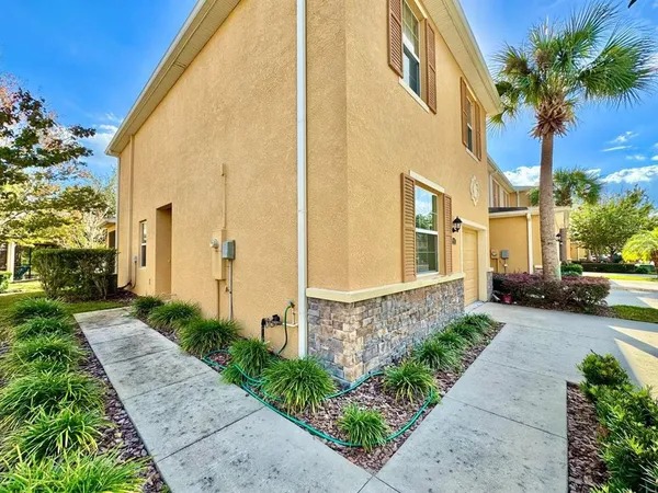 $2,000 | 13955 Snapper Fin Lane, Tampa, FL 33637