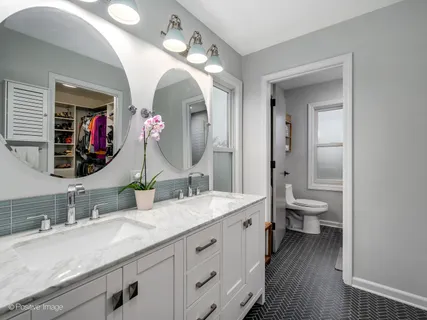 $1,250,000 | 3800 Cindy Lane, Glenview, IL 60025