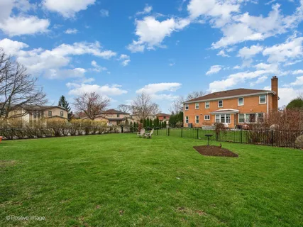$1,250,000 | 3800 Cindy Lane, Glenview, IL 60025
