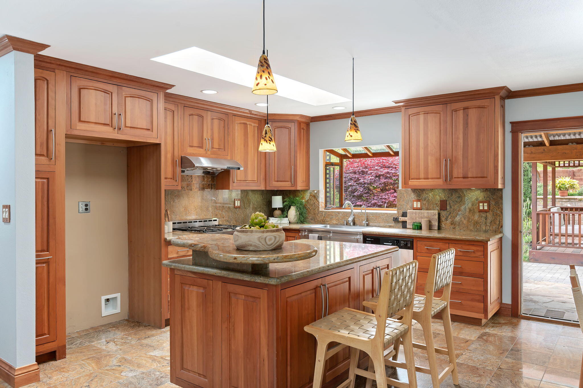 729 Fellowship Road Santa Barbara, CA 93109 - Photo 15 of 52 14-web-or-mls-14 - Kitchen