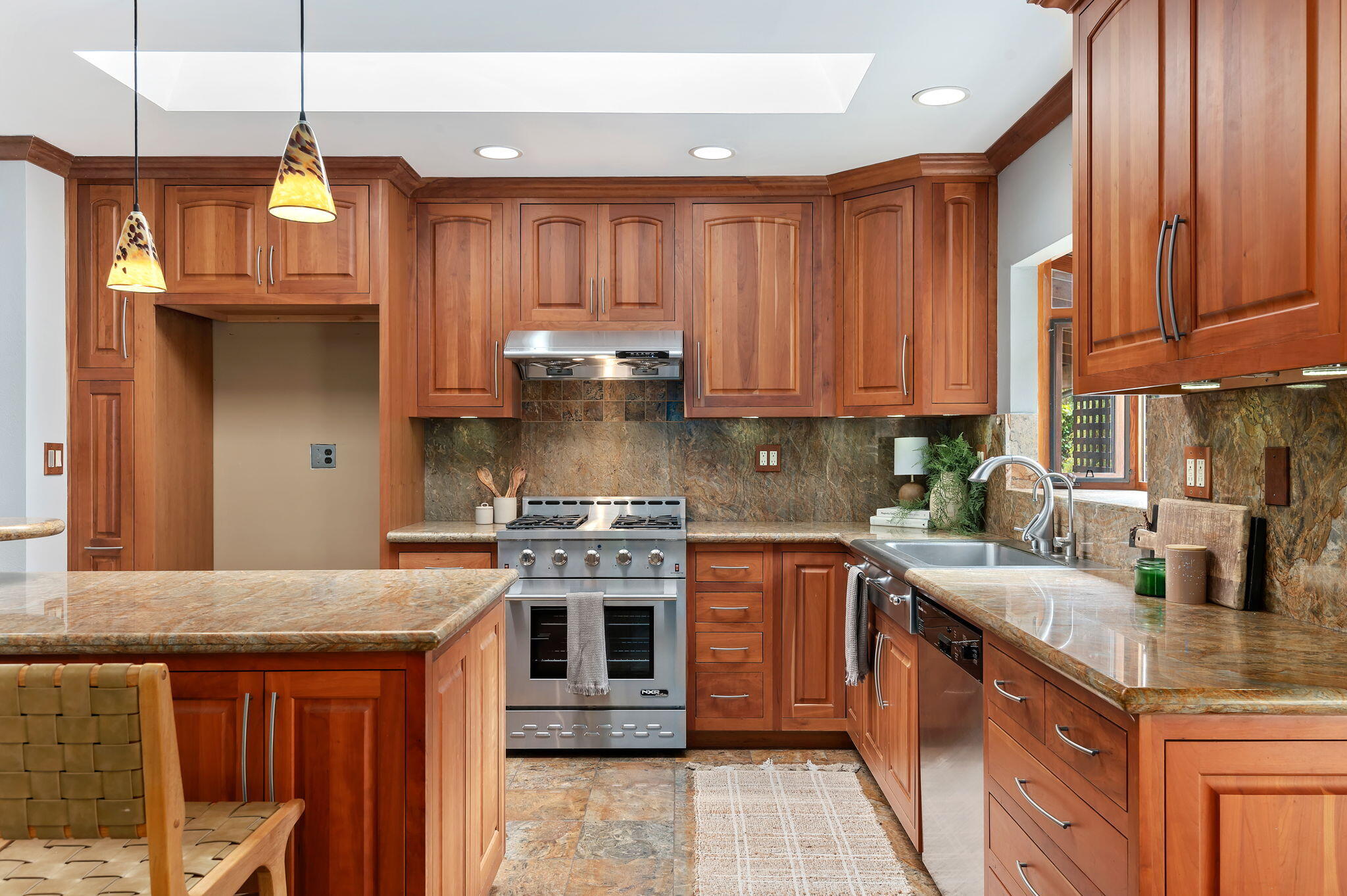 729 Fellowship Road Santa Barbara, CA 93109 - Photo 17 of 52 16-web-or-mls-16 - Kitchen