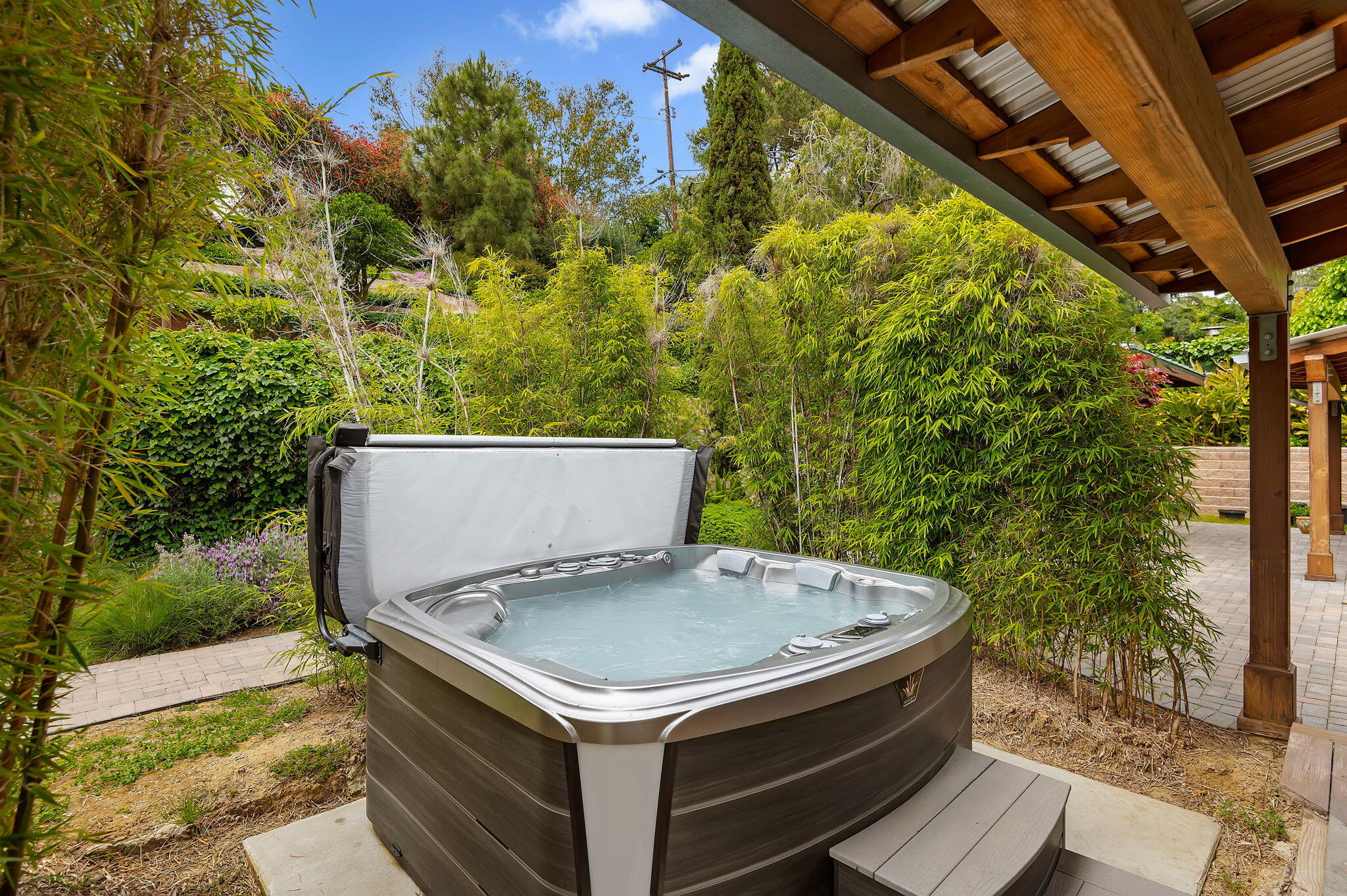 729 Fellowship Road Santa Barbara, CA 93109 - Photo 20 of 52 33-web-or-mls-33 - Hot Tub