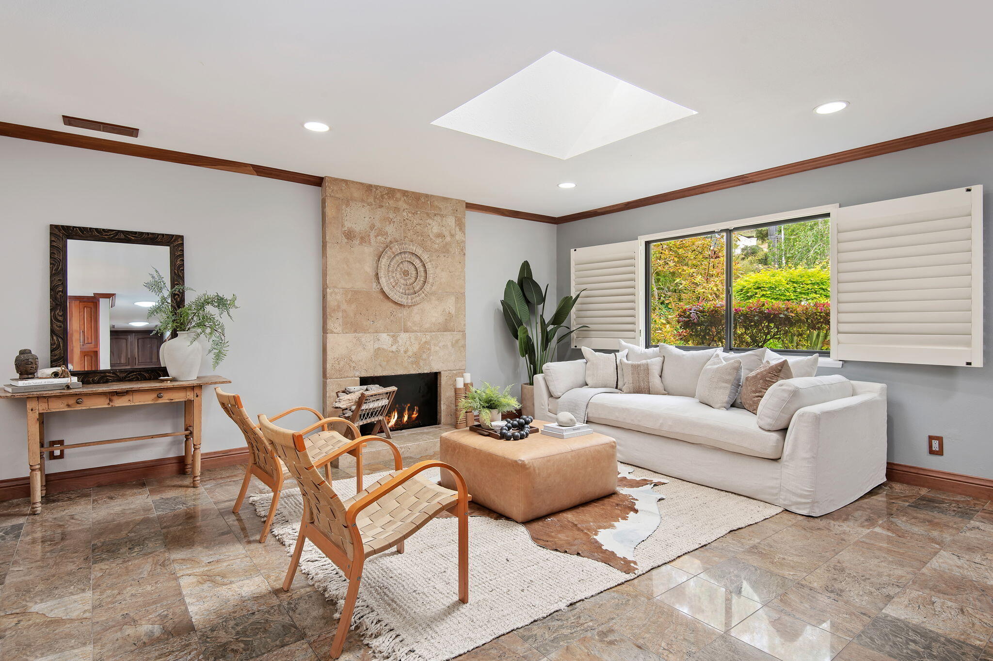 729 Fellowship Road Santa Barbara, CA 93109 - Photo 4 of 52 7-web-or-mls-07 - Living Room