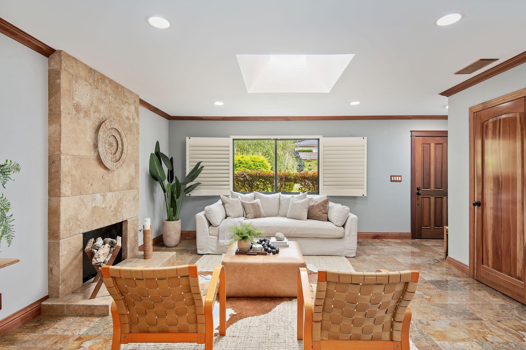 729 Fellowship Road Santa Barbara, CA 93109 - Photo 6 of 52 8-web-or-mls-08 - Living Room