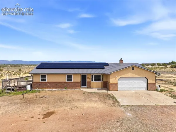 $519,999 | 1747 16th Street, Penrose, CO 81240