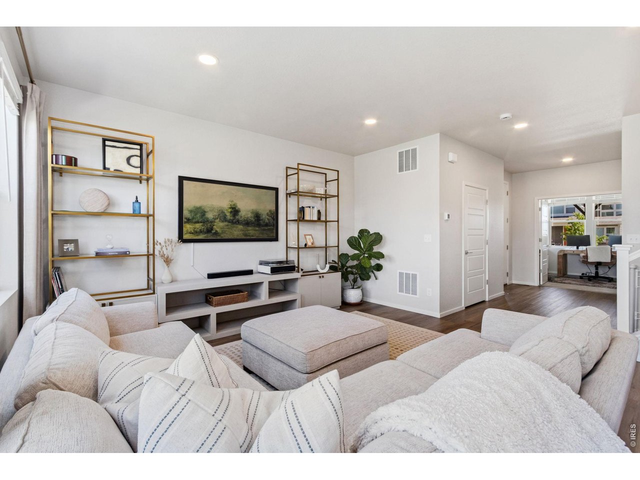 5313 Ribault Street Timnath, CO 80547 - Photo 7 of 39 Gallery Image 7