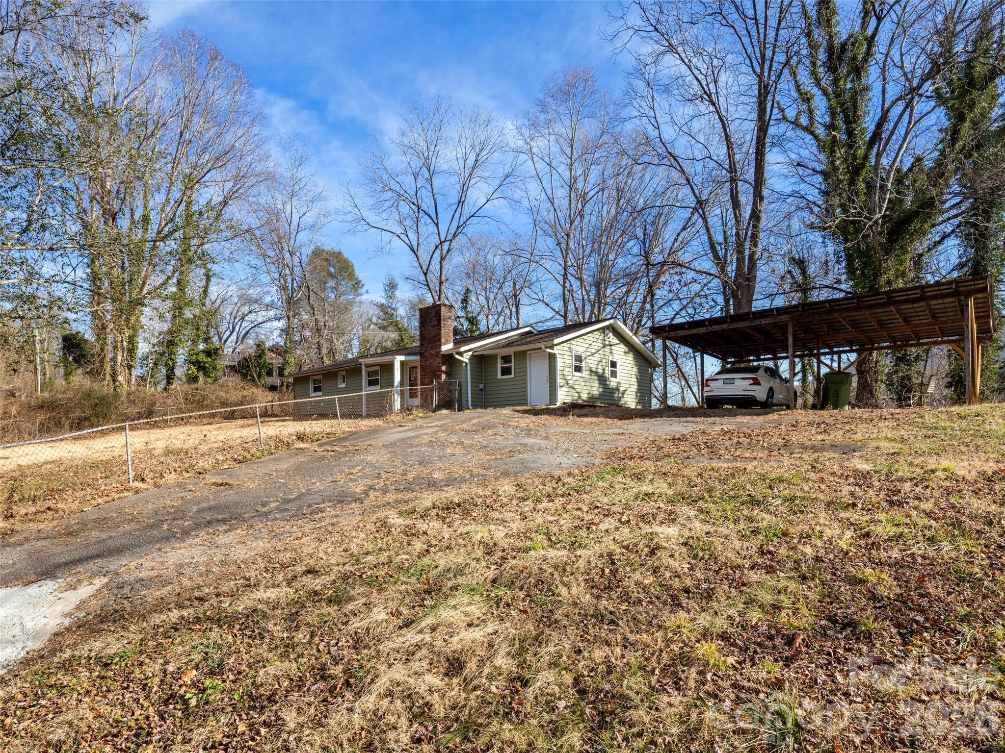 45 Gash Farm Road Asheville, NC 28805 - Photo 2 of 9