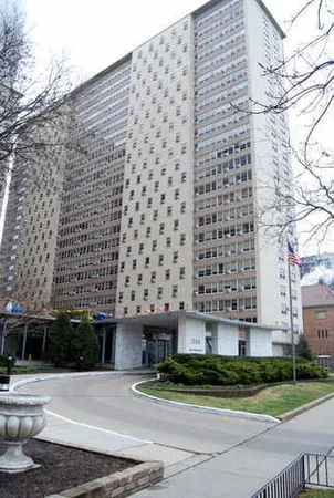 $2,450 | 3950 North Lake Shore Drive, Unit 509B, Chicago, IL 60613