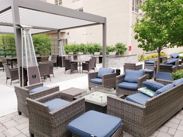 $2,450 | 3950 North Lake Shore Drive, Unit 509B, Chicago, IL 60613