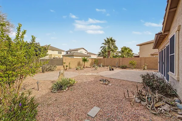 $1,695 | 17447 North Marina Avenue, Maricopa, AZ 85139
